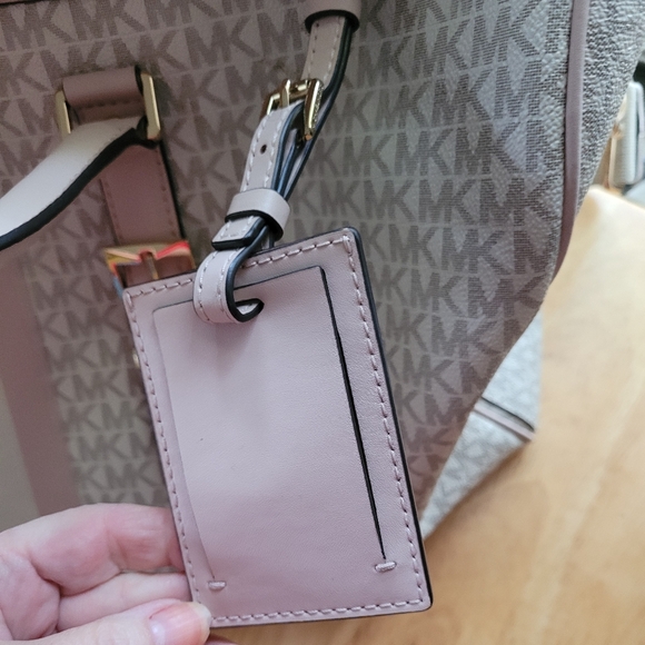 Bedford Travel Extra LG Weekender Bag Light Pink and Vanilla Color - Picture 11 of 12